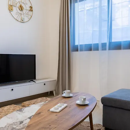شقة Jas Living - Chic Apts & Balconies In