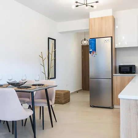 Jas Living - Chic Apts & Balconies In شقة *