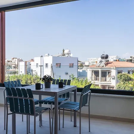 شقة Jas Living - Chic Apts & Balconies In لارنكا