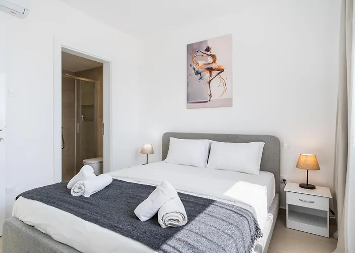 아파트 Jas Living - Chic Apts & Balconies In