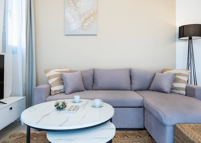 Jas Living - Chic Apts & Balconies In Apartmán