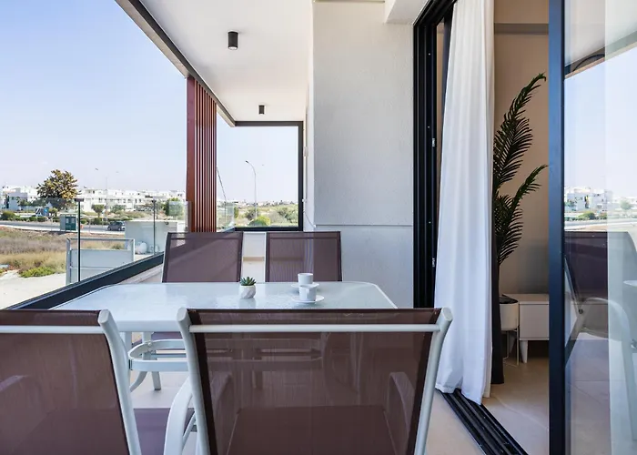 Apartmán Jas Living - Chic Apts & Balconies In Larnaca